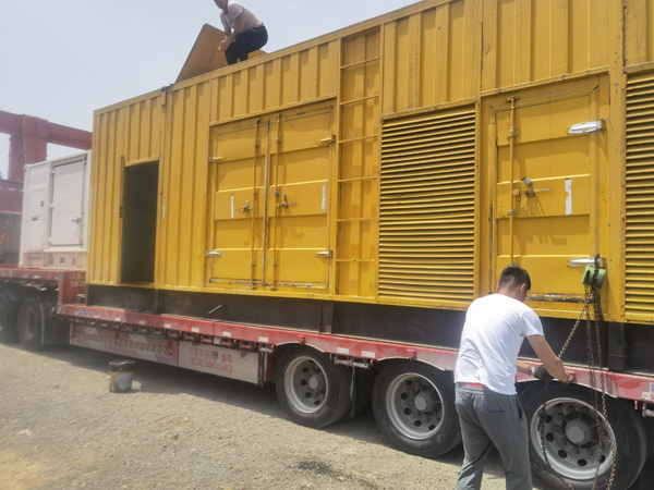 云和除了负载情况和发动机维护,还有哪些因素会影响 200kw 柴油发电机的油耗?