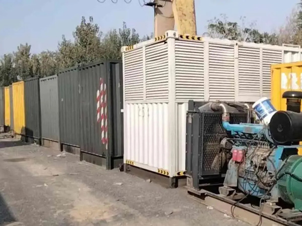 云和200KW柴油发电机机组每小时油耗是多少?
